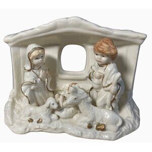 Nativity Small one piece White and Gold Color